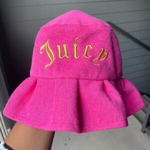 Juicy Couture Bucket Hat 